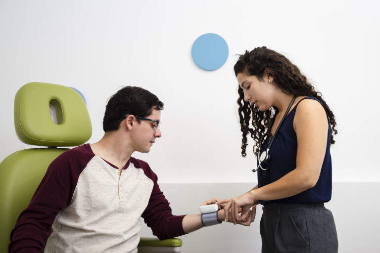 Unlock Clarity: When It’s Critical to See a Neurological Specialist